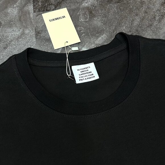 Printed Short-Sleeve T-Shirt By Vetements - Picture 6 of 6